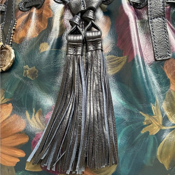 Patricia Nash Drawstring Shoulder Handbag (Peruvian Painting) Pattern - Picture 11 of 14